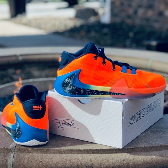 Just In NWT Nike Freak 1 GS Giannis Basketball - Picture 2 of 8